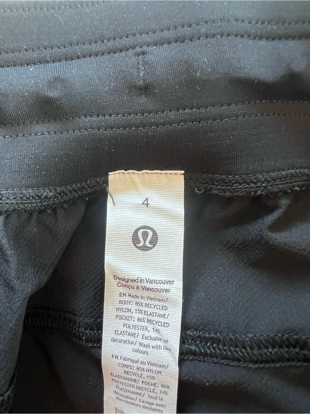 Women's Lululemon License To Train High Rise Pant - Black - Size 4 Like New
